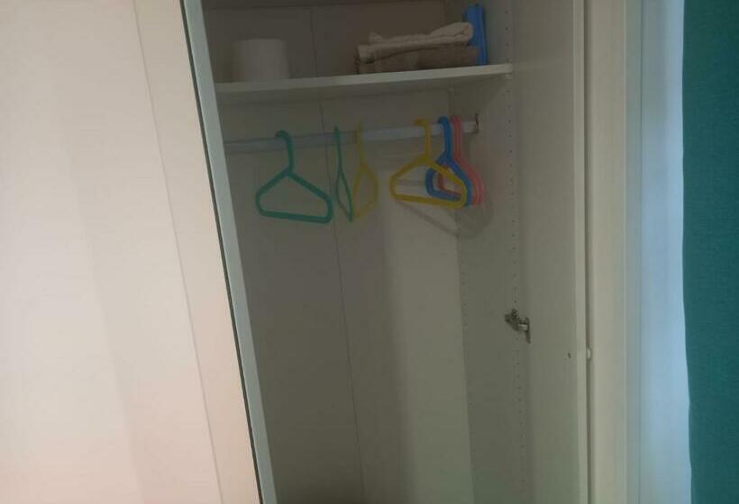اتاق عادی یک تخته, Room In Historical City Centre With Private Bathroom
