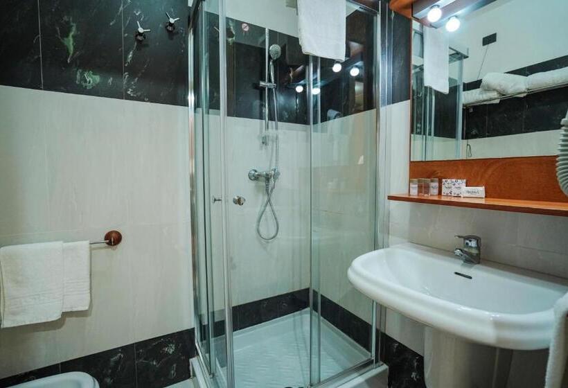 Трехместный Номер Классика, Nicolaus Club La Giurlita