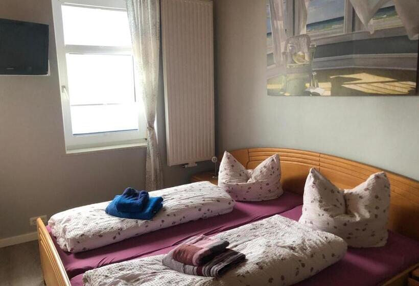 基本间, & Restaurant Neptun