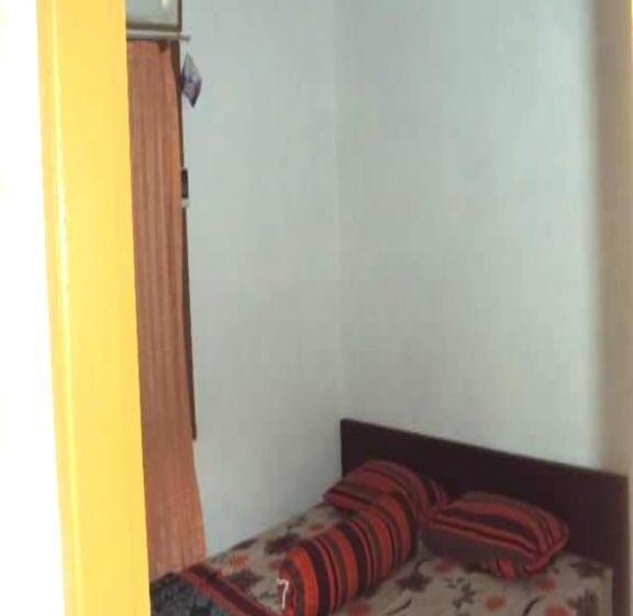 Семейный Номер, Kenangan Guest House