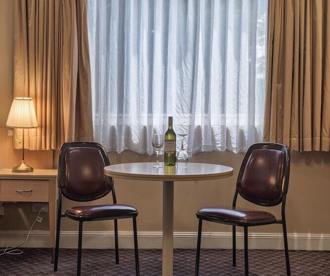 스위트 퀸침대, Blue Mountains Heritage Motel