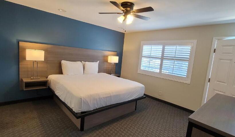 Стандартный Номер Кровать Кинг, Beachwalker Inn & Suites