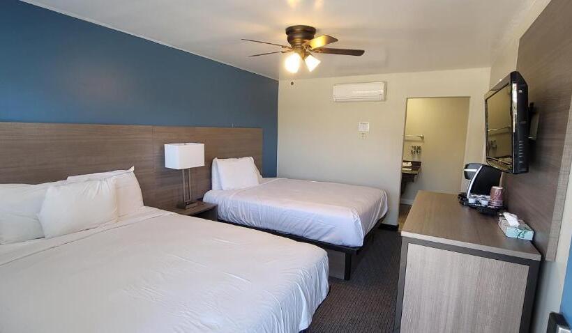 Номер Стандарт, Beachwalker Inn & Suites