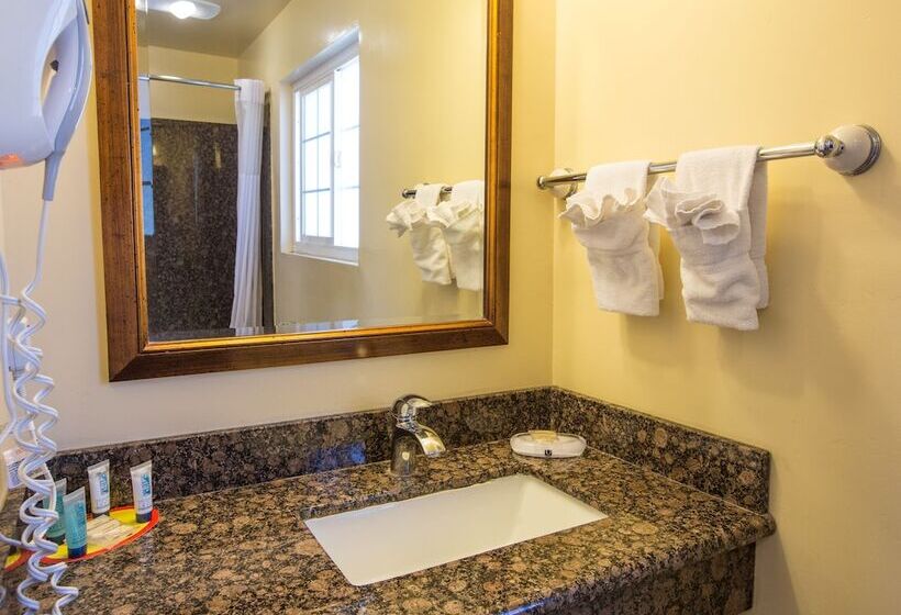Номер Стандарт, Beachwalker Inn & Suites