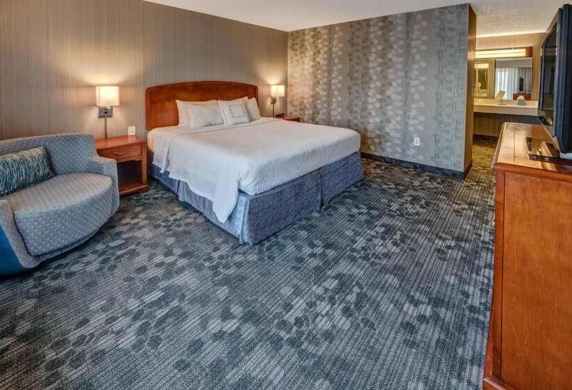 스위트 킹사이즈 침대, Courtyard By Marriott Springfield