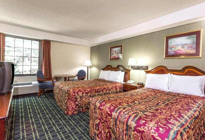 Номер Стандарт 2 Двуспальные Кровати, Days Inn By Wyndham Dumfries Quantico