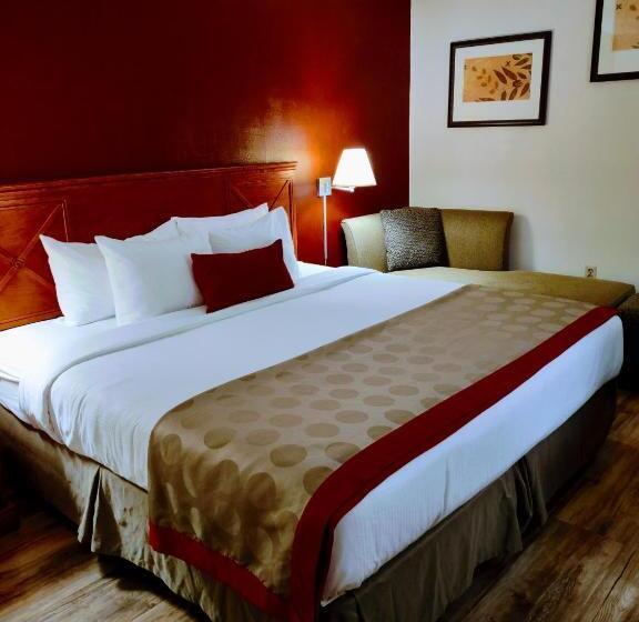 2 Bedroom Suite Pool View, Ramada By Wyndham Albert Lea