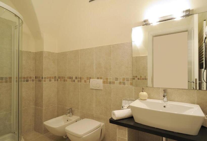 اتاق لوکس خانوادگی, B&b Corallini