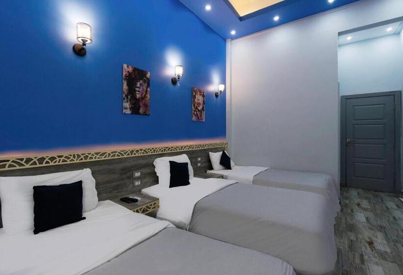 اتاق لوکس سه تخته, Australian Deluxe Hostel