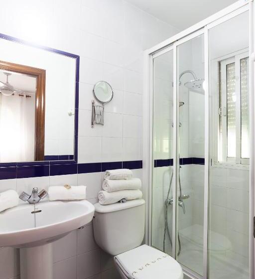Номер Стандарт, Hostal Restaurante La Giralda