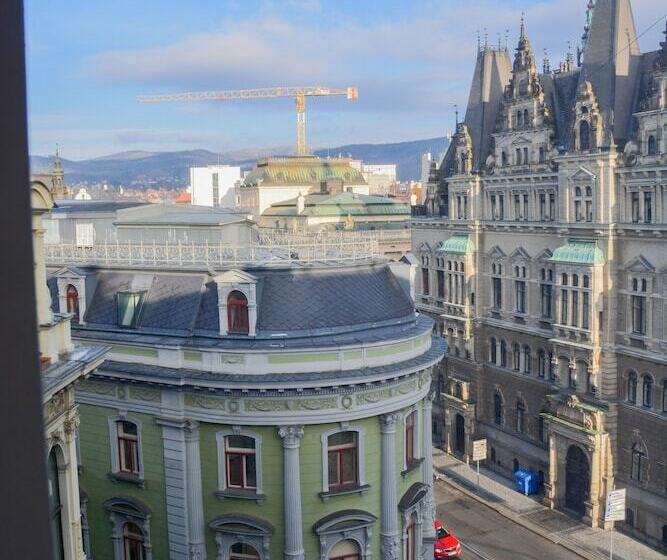 غرفة قياسية فردية, Praha Liberec