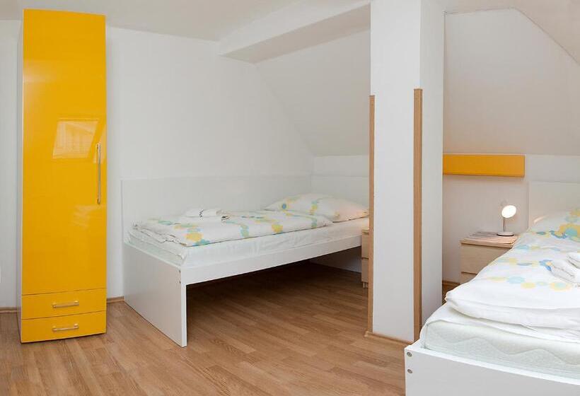Номер Стандарт, Richmond Teplice