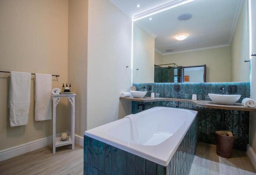Люкс Повышенной Комфортности, Lavender Manor Guest Lodge