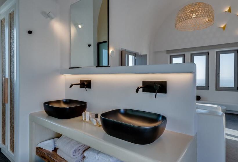 Deluxe Suite Sea View, Elements Cozy Suites