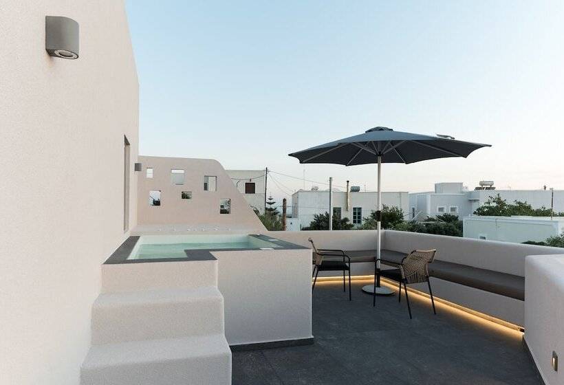 Deluxe Suite Sea View, Elements Cozy Suites