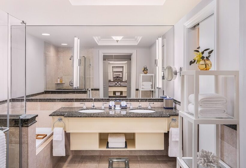 クイーンサイズベッドのジュニアスイート, Yacht Club At The Boca Raton Resort
