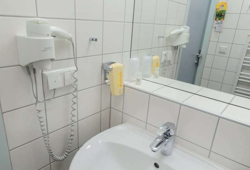 Четырехместный Номер Стандарт, Jufa Hotel St Michael Im Lungau