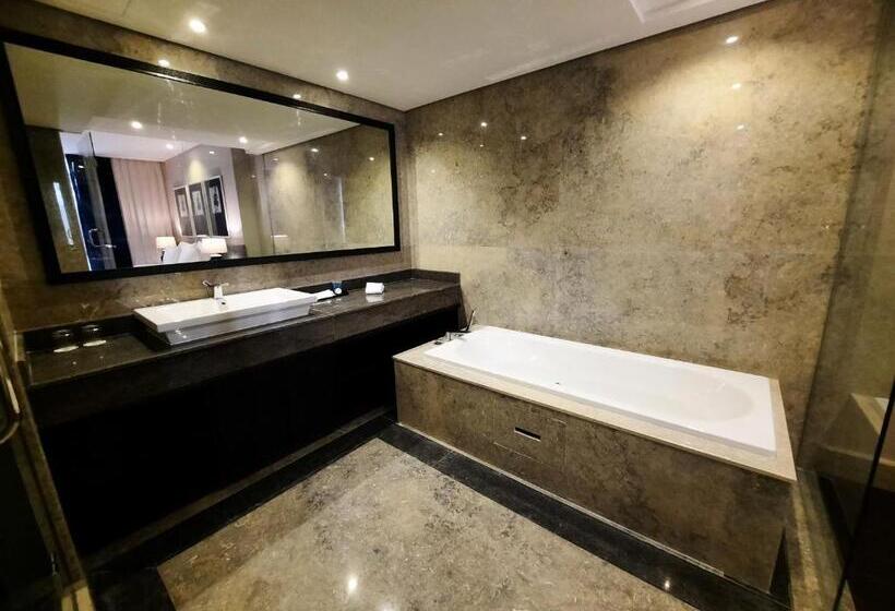 Президентский Люкс, Suni Hotel And Convention Abepura Managed By Parkside