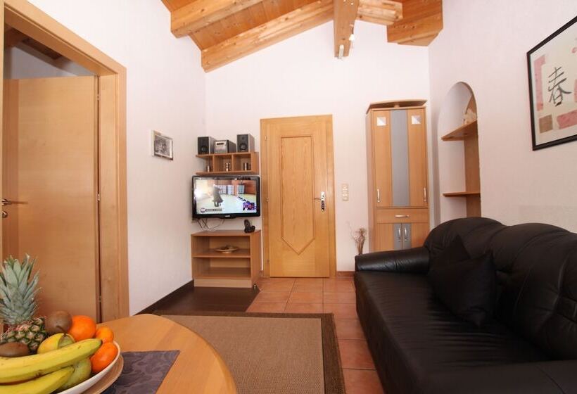آپارتمان 3 خوابه, Apart Alpina