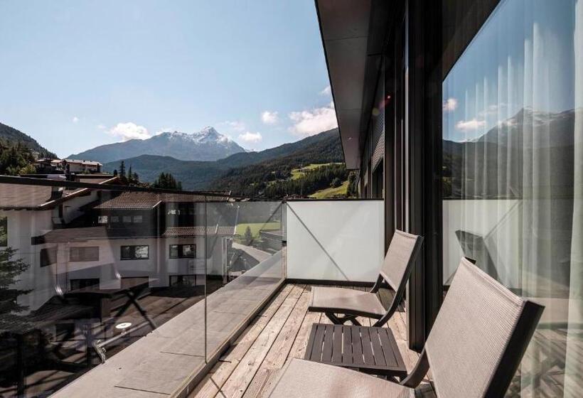 Номер Стандарт с Террасой, Die Berge Lifestyle Hotel Sölden