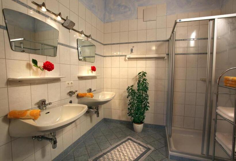 Апартаменты Comfort 2 Спальни, Waldschönau