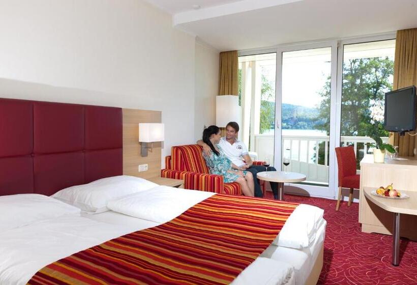Номер Стандарт Вид на Озеро, Werzers Seehotel Wallerwirt