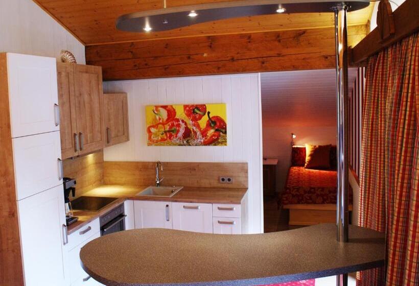 Апартаменты Comfort 3 Спальни, Berghotel Hois