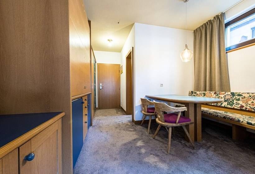 Полулюкс с Балконом, Alphotel Stocker Alpine Wellness