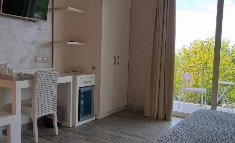 Номер Deluxe, Borgo Di Santa Barbara