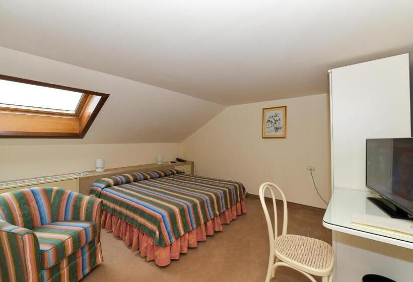 Quarto Estandar, Elite