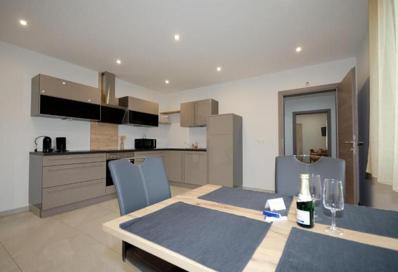 Апартаменты 1 Спальня, Familienhotel Steindl