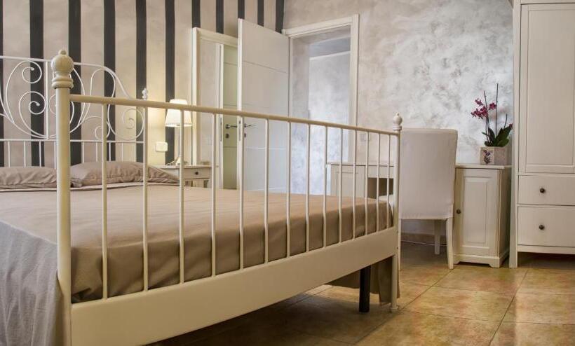 Quarto Triplo Comfort, Relais La Pretura