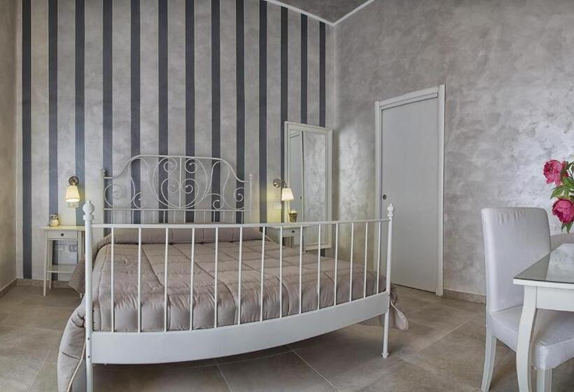 Quarto Estandar, Relais La Pretura