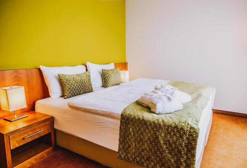 سوییت جونیور با بالکن, Seehotel Süd