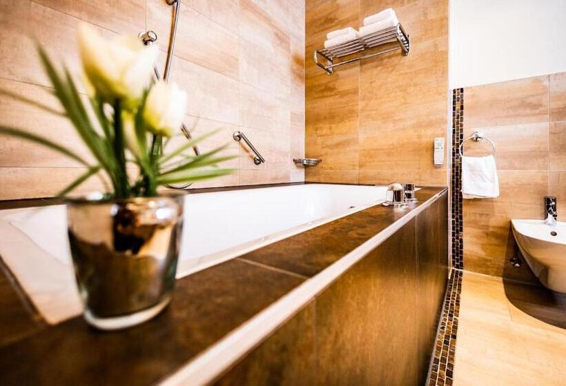 سوییت جونیور با بالکن, Seehotel Süd