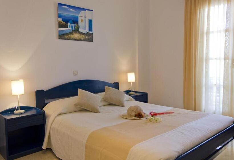 스탠다드 스튜디오, Louis Studios Santorini