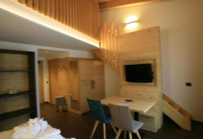 اتاق خانوادگی, Alpen Hotel Vidi