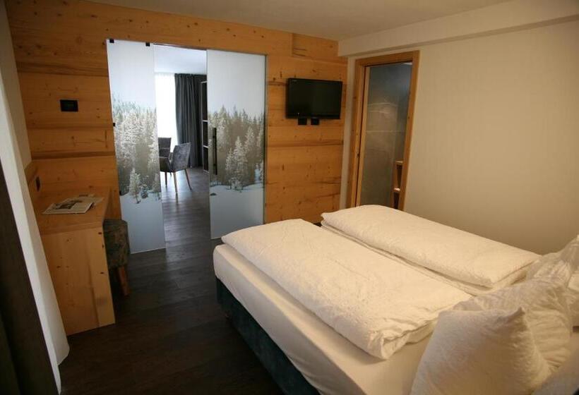 سوئیت با بالکن, Alpen Hotel Vidi