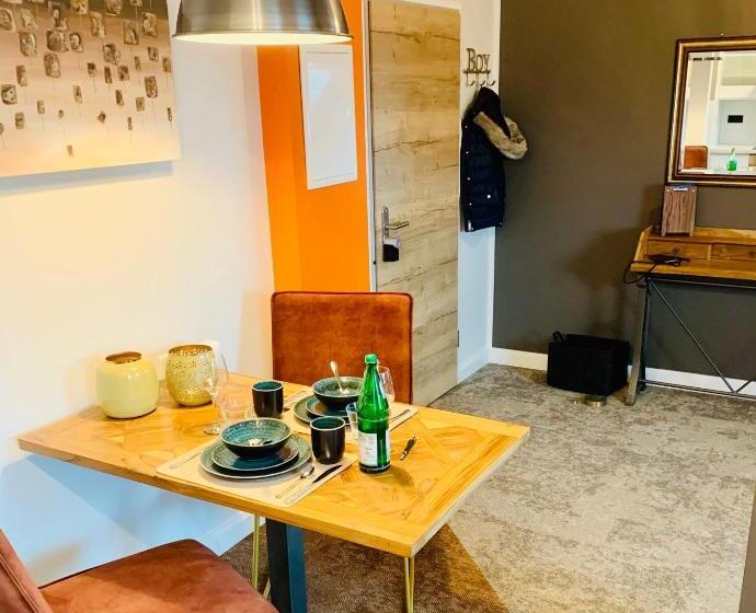 Номер Стандарт, Besotel Mettmann Schicke Fewo Oder Apartments Nähe Golfplatz Gruiten Und Neandertal Mit Glasfaser Wl