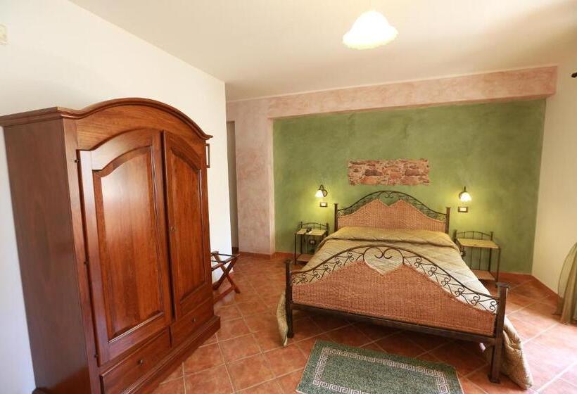 Номер Стандарт, Sikania Suite
