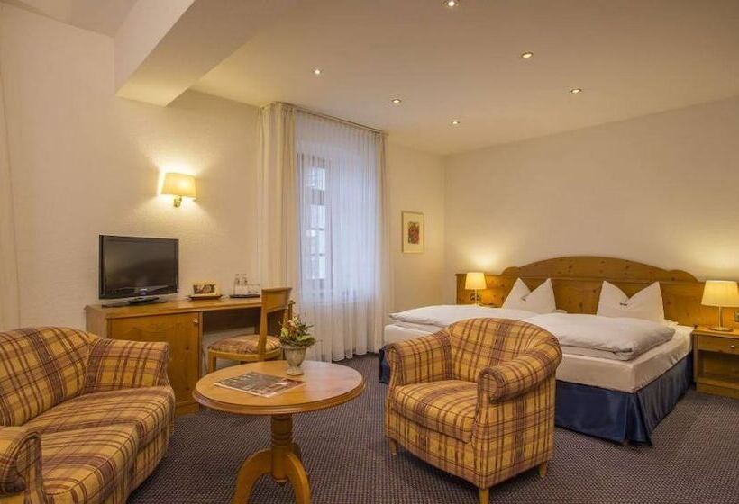 标准三人间, Landhotel Donner