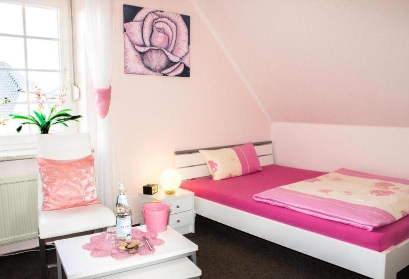 Номер Стандарт Двуспальная Кровать, Pension Blumen Villa