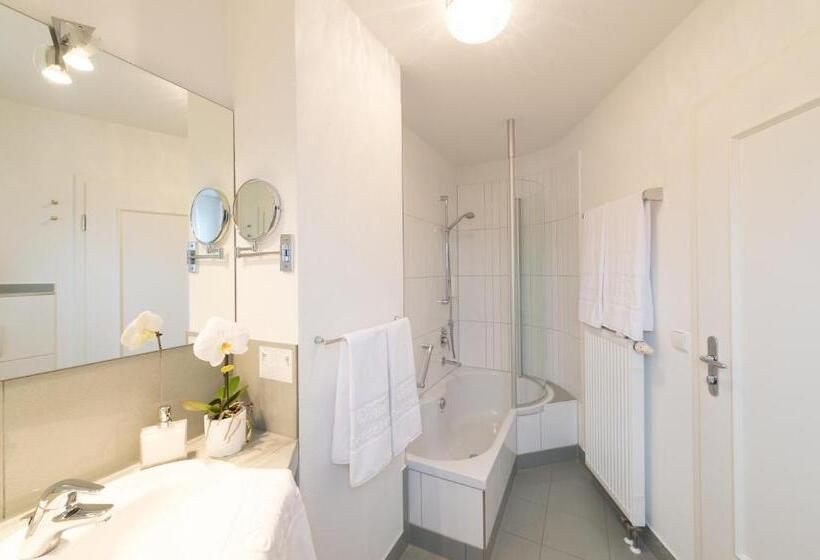 Номер Стандарт Вид на Озеро, Villa Seeschau   Adults Only