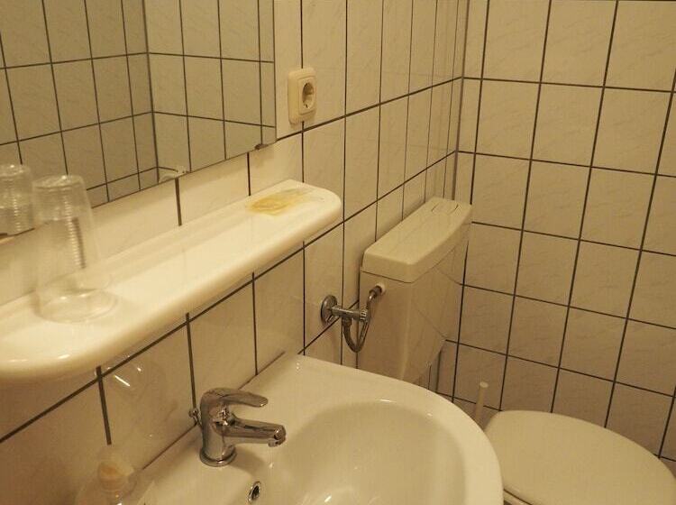 Номер Стандарт, Messe Motel Laatzen
