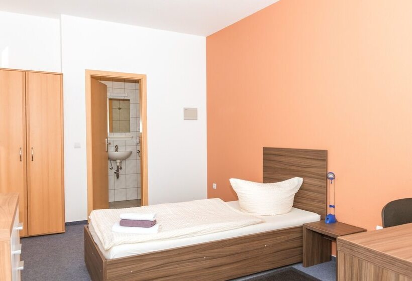 Номер Стандарт Индивидуальный, Messe Motel Laatzen