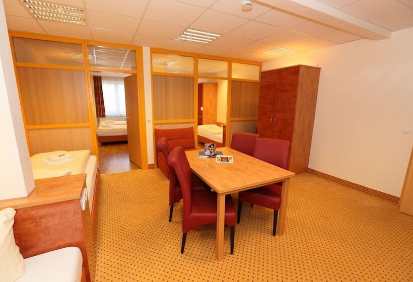 Апартаменты 1 Спальня, Am Holzhafen