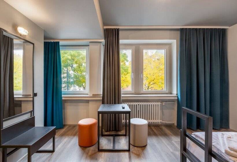 Номер Стандарт, a&o Koln Hauptbahnhof