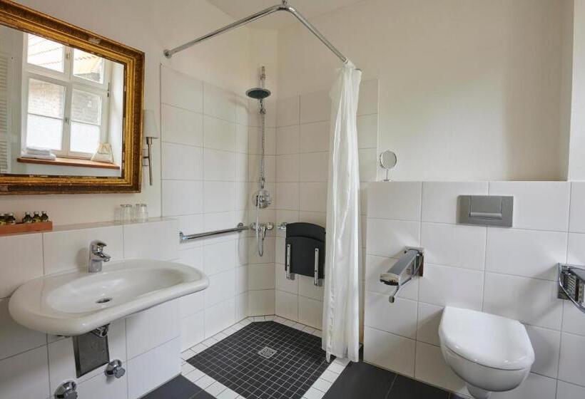 اتاق لوکس با تخت بزرگ, Schloss Wissen