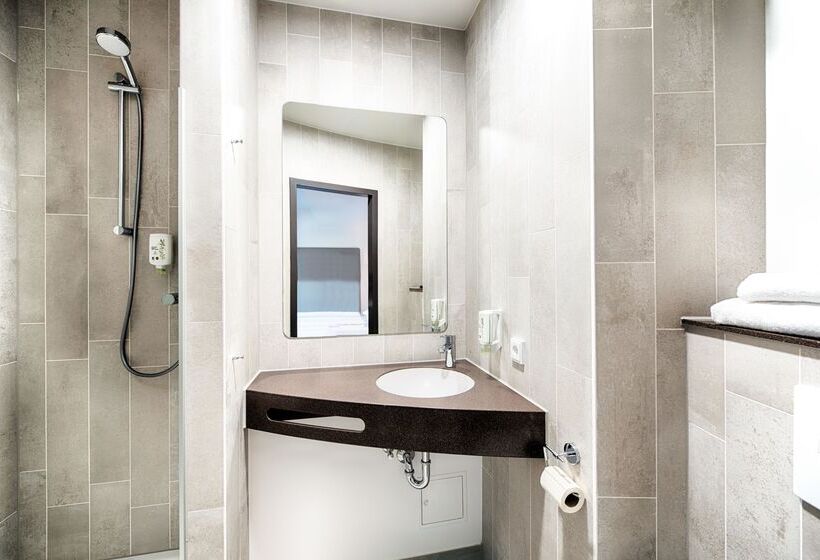 اتاق استاندارد, B&b Hotel Stuttgart Neckarhafen