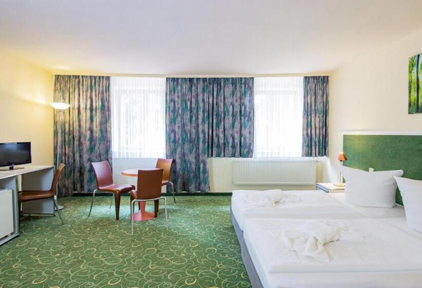 Номер Стандарт Трехместный, Erzgebirgshotel Freiberger Höhe